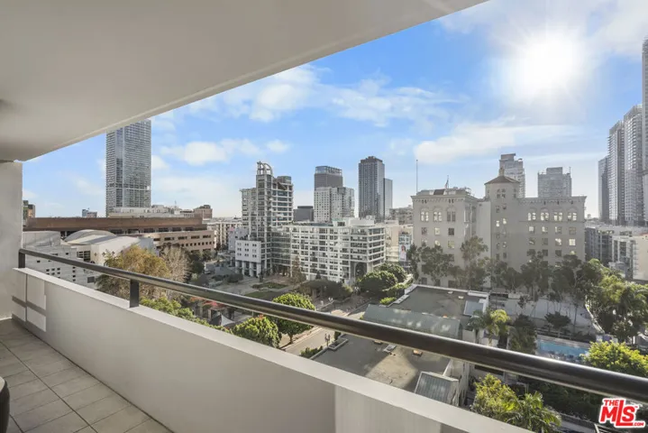 600 W 9th Street 1214, Los Angeles, California 90015