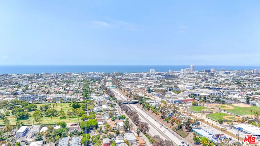 1817 17th Street, Santa Monica, California 90404