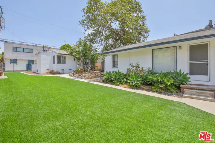 1817 17th Street, Santa Monica, California 90404