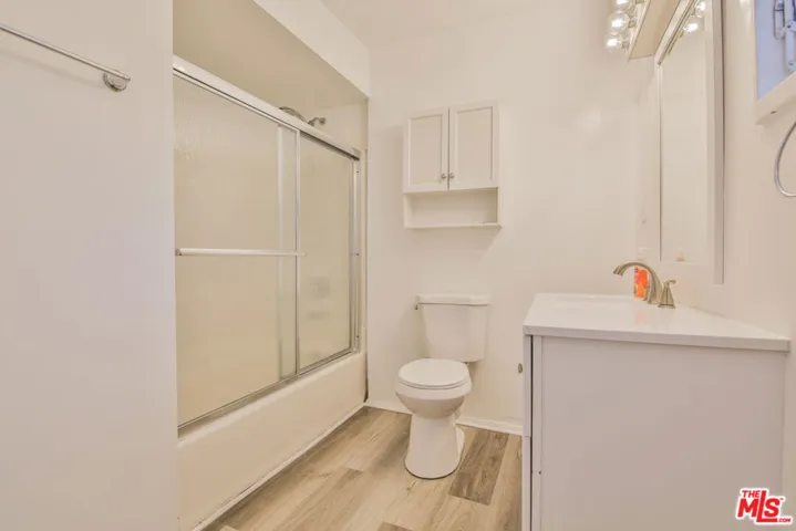 1817 17th Street, Santa Monica, California 90404