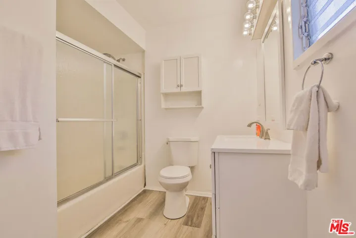 1817 17th Street, Santa Monica, California 90404