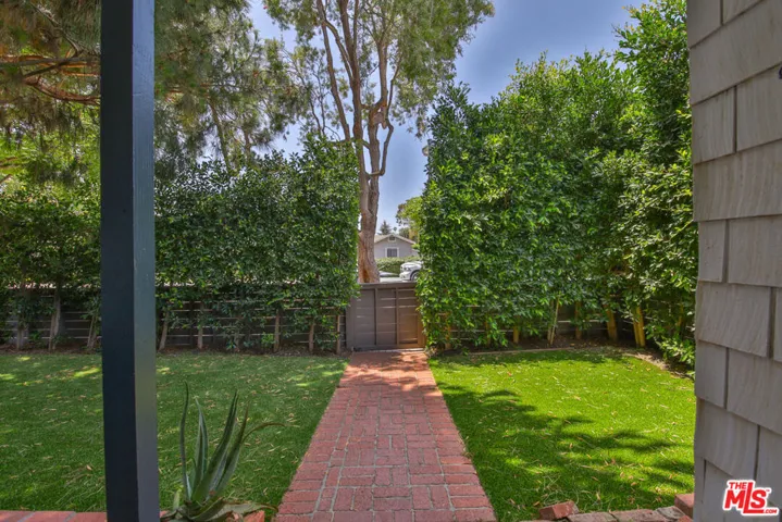 1817 17th Street, Santa Monica, California 90404