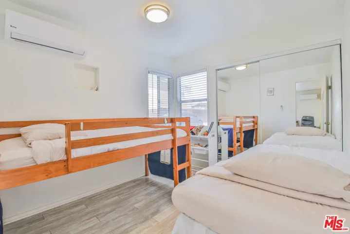1817 17th Street, Santa Monica, California 90404