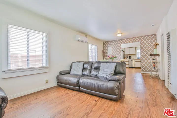 1817 17th Street, Santa Monica, California 90404