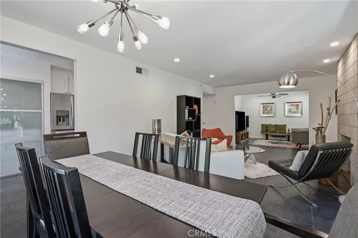 7815 Faust, West Hills, California 91304