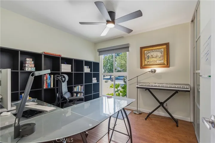 7815 Faust, West Hills, California 91304