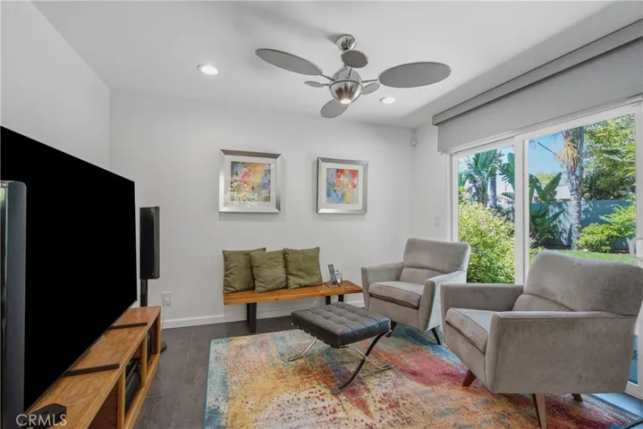 7815 Faust, West Hills, California 91304