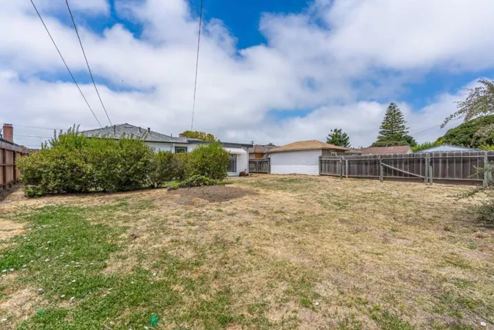 1242 Adams Street, Salinas, California 93906