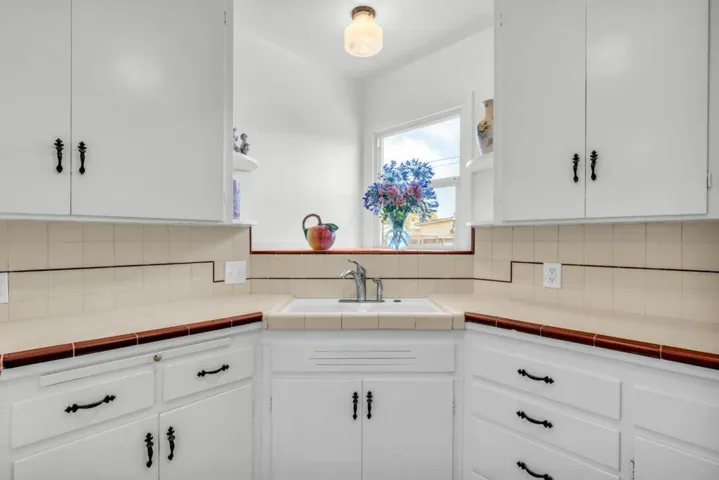 1242 Adams Street, Salinas, California 93906