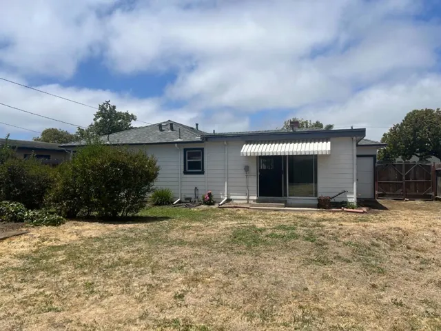1242 Adams Street, Salinas, California 93906