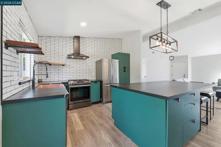 22604 Mossy Rock Dr, Hayward, California 94541