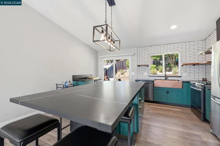 22604 Mossy Rock Dr, Hayward, California 94541
