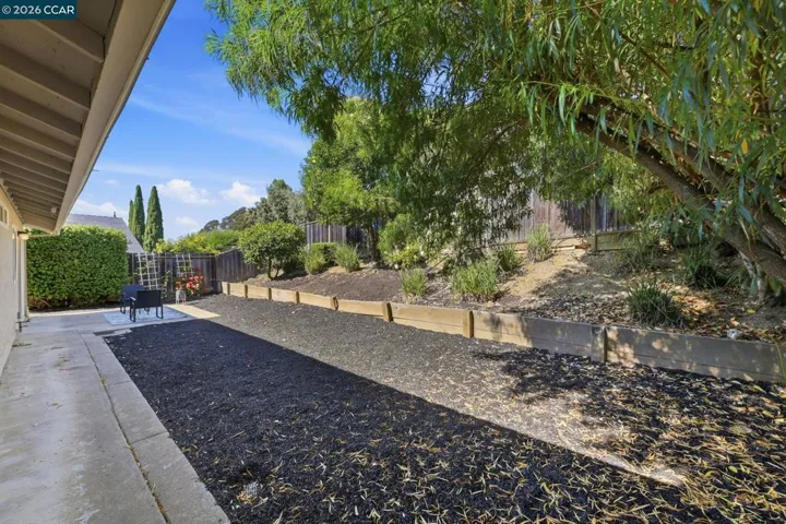 22604 Mossy Rock Dr, Hayward, California 94541