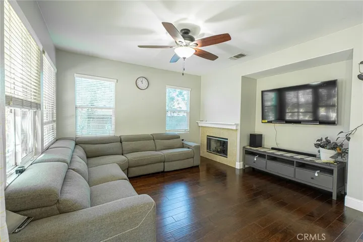 40601 Cebu, Temecula, California 92591