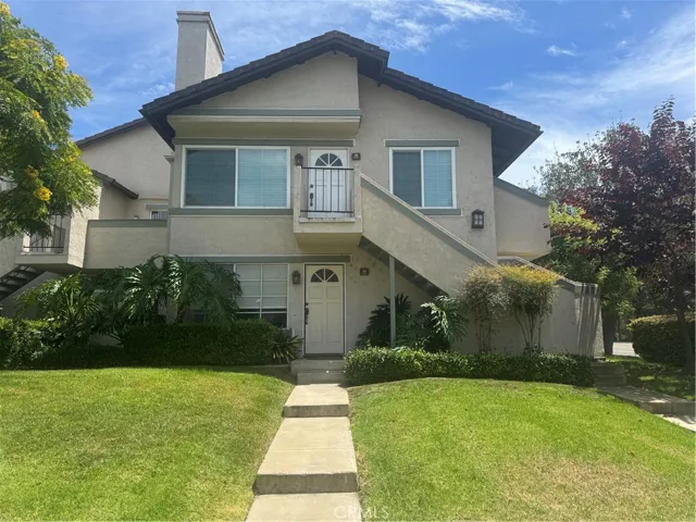 34 Exeter, Irvine, California 92612