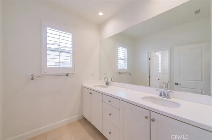 60 Quentin, Irvine, California 92620