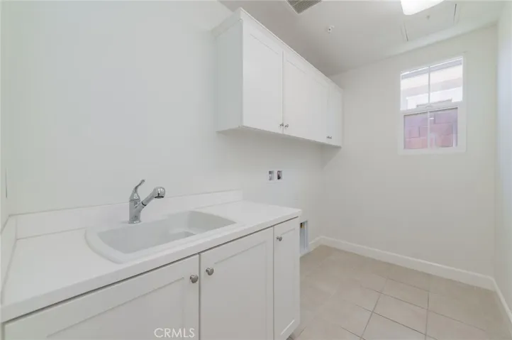 60 Quentin, Irvine, California 92620