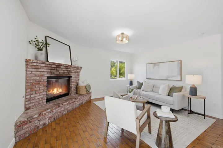 217 Camille Way, Vista, California 92083