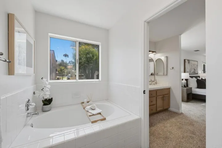 217 Camille Way, Vista, California 92083