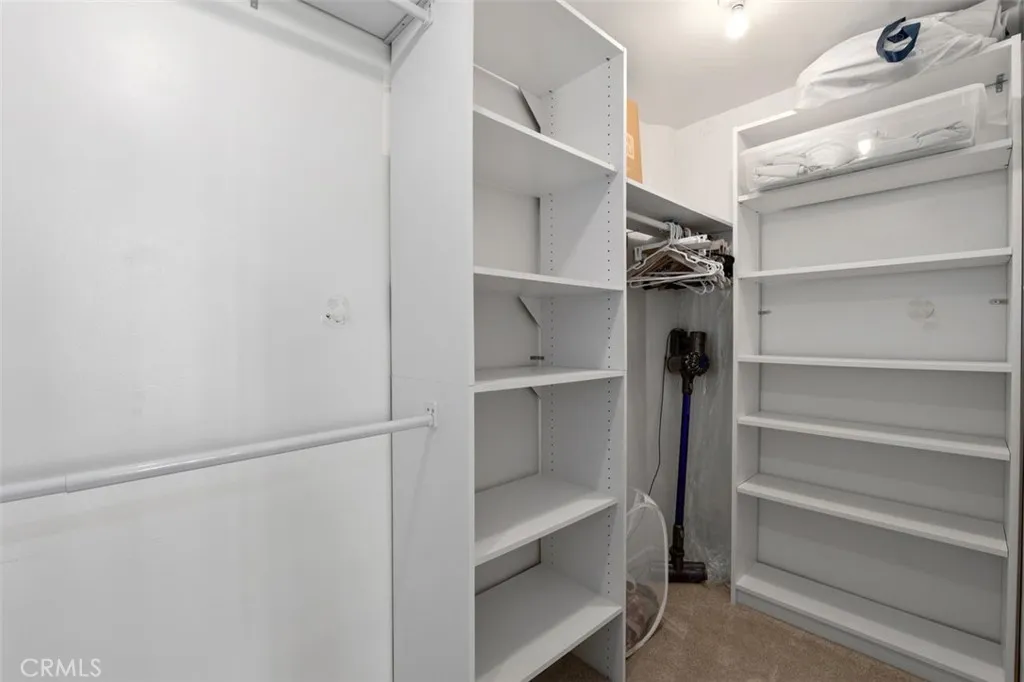 Walk-in closet