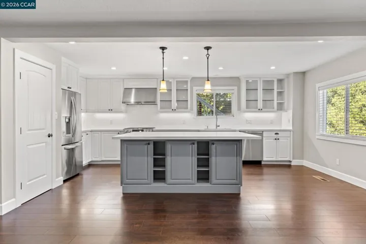 557 43rd St, Oakland, California 94609