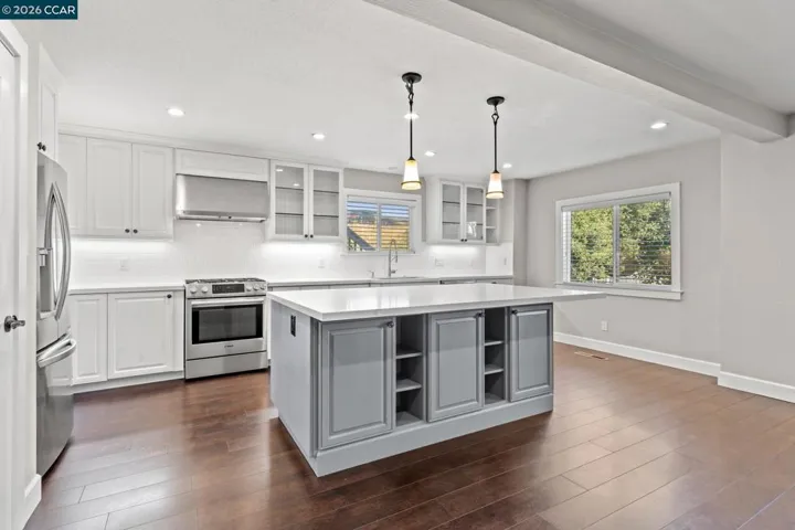 557 43rd St, Oakland, California 94609