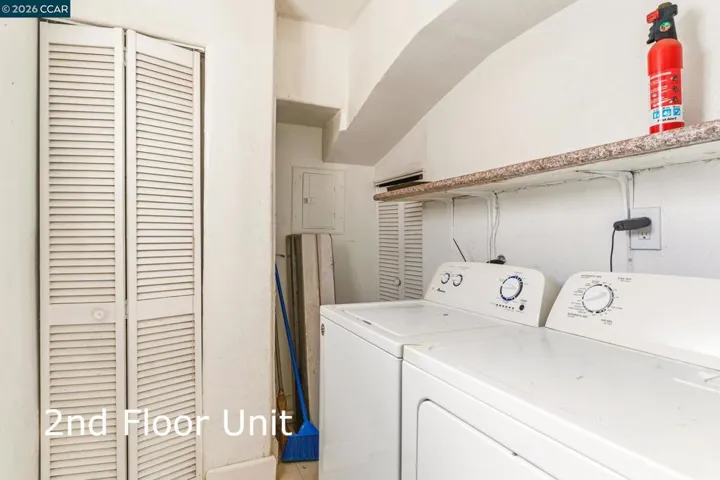 557 43rd St, Oakland, California 94609