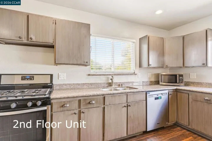 557 43rd St, Oakland, California 94609