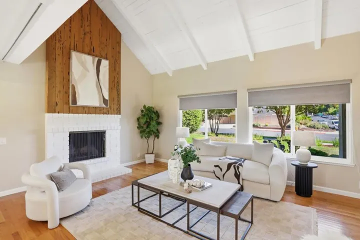 560 Tawny Drive, Pleasanton, California 94566