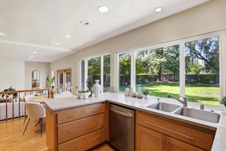560 Tawny Drive, Pleasanton, California 94566