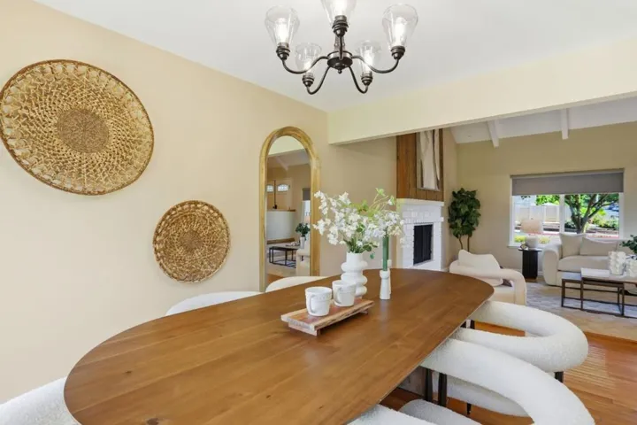 560 Tawny Drive, Pleasanton, California 94566