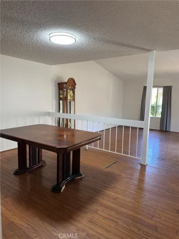 10425 Larwin Avenue, Los Angeles, California 91311