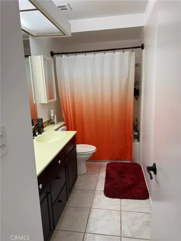 10425 Larwin Avenue, Los Angeles, California 91311