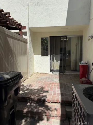 10425 Larwin Avenue, Los Angeles, California 91311