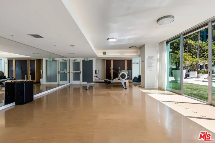 13700 Marina Pointe Drive 1016, Marina Del Rey, California 90292