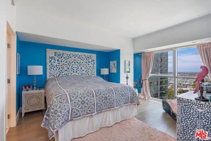 13700 Marina Pointe Drive 1016, Marina Del Rey, California 90292