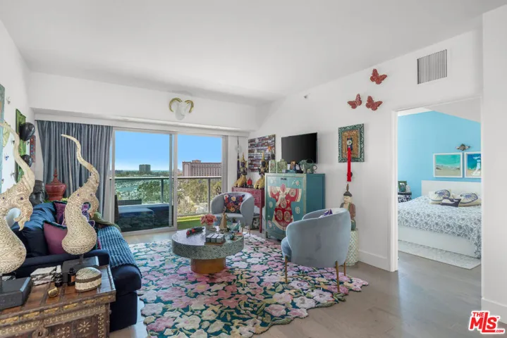 13700 Marina Pointe Drive 1016, Marina Del Rey, California 90292