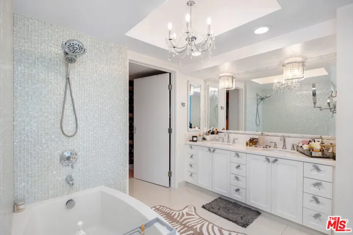 13700 Marina Pointe Drive 1016, Marina Del Rey, California 90292