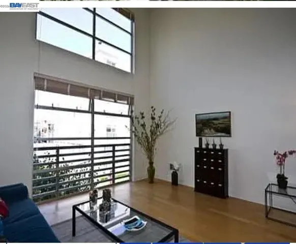 411 Francisco St, San Francisco, California 94133-1234