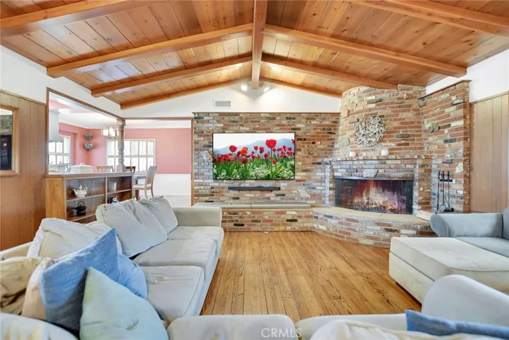 510 Fernshaw, La Verne, California 91750