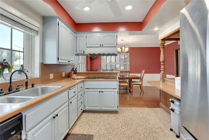 510 Fernshaw, La Verne, California 91750
