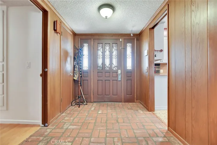 510 Fernshaw, La Verne, California 91750