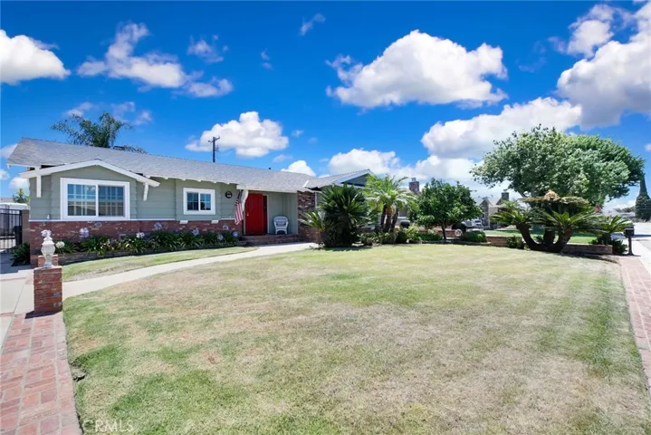 510 Fernshaw, La Verne, California 91750
