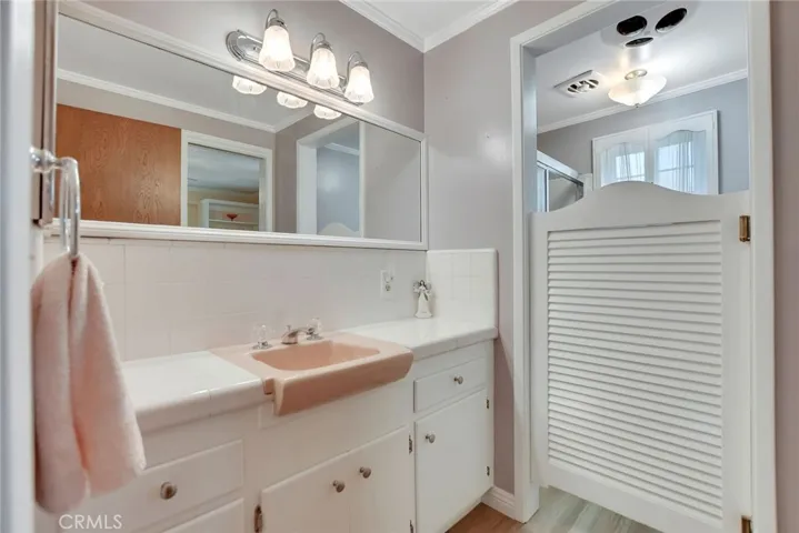 510 Fernshaw, La Verne, California 91750