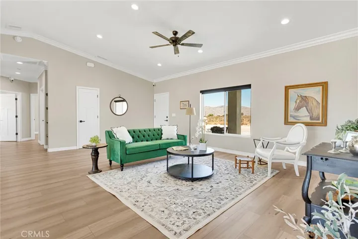 10770 Chipmunk, Apple Valley, California 92308