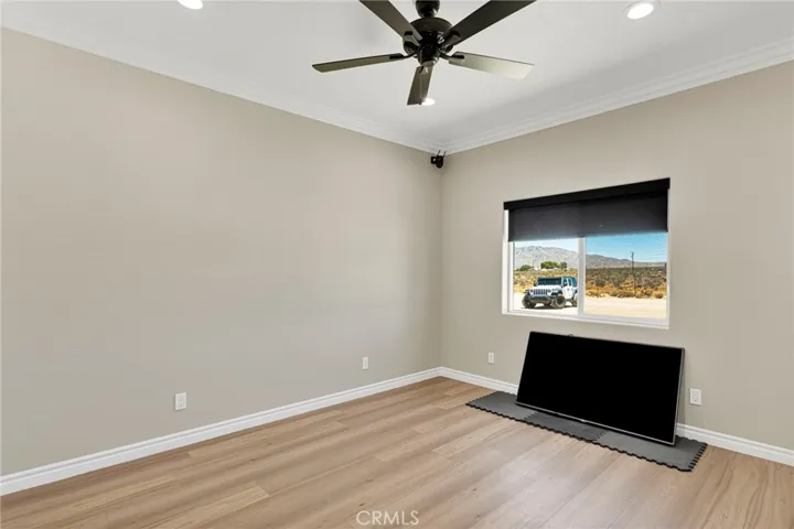 10770 Chipmunk, Apple Valley, California 92308