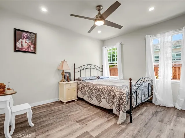 5072 Gardenia, Long Beach, California 90807