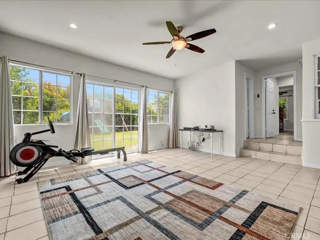 5072 Gardenia, Long Beach, California 90807