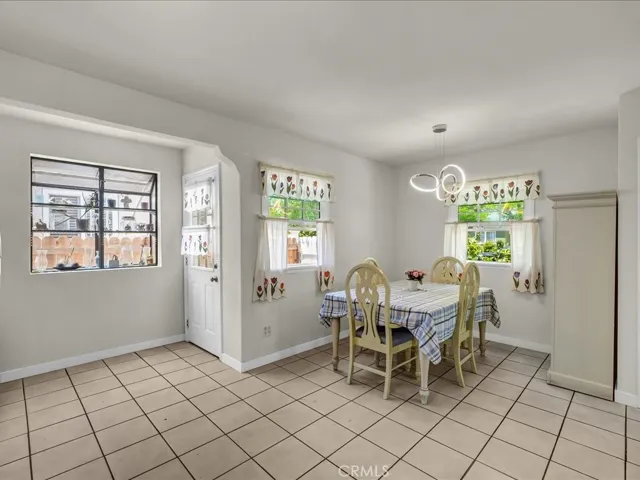 5072 Gardenia, Long Beach, California 90807