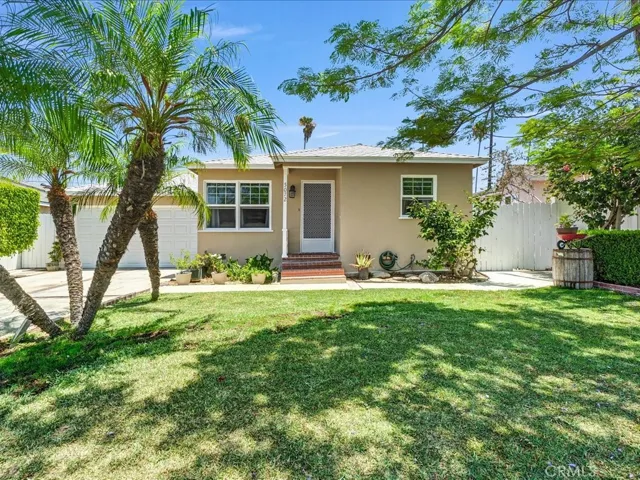 5072 Gardenia, Long Beach, California 90807
